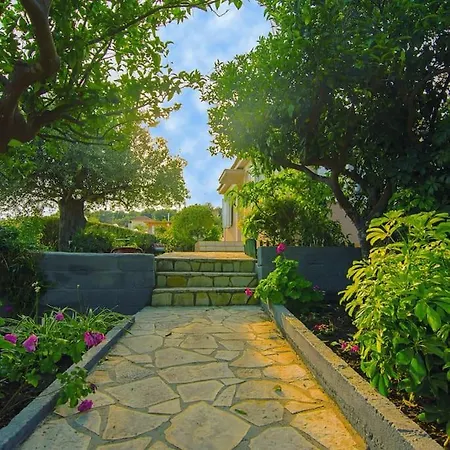 Kroussos Faraklata